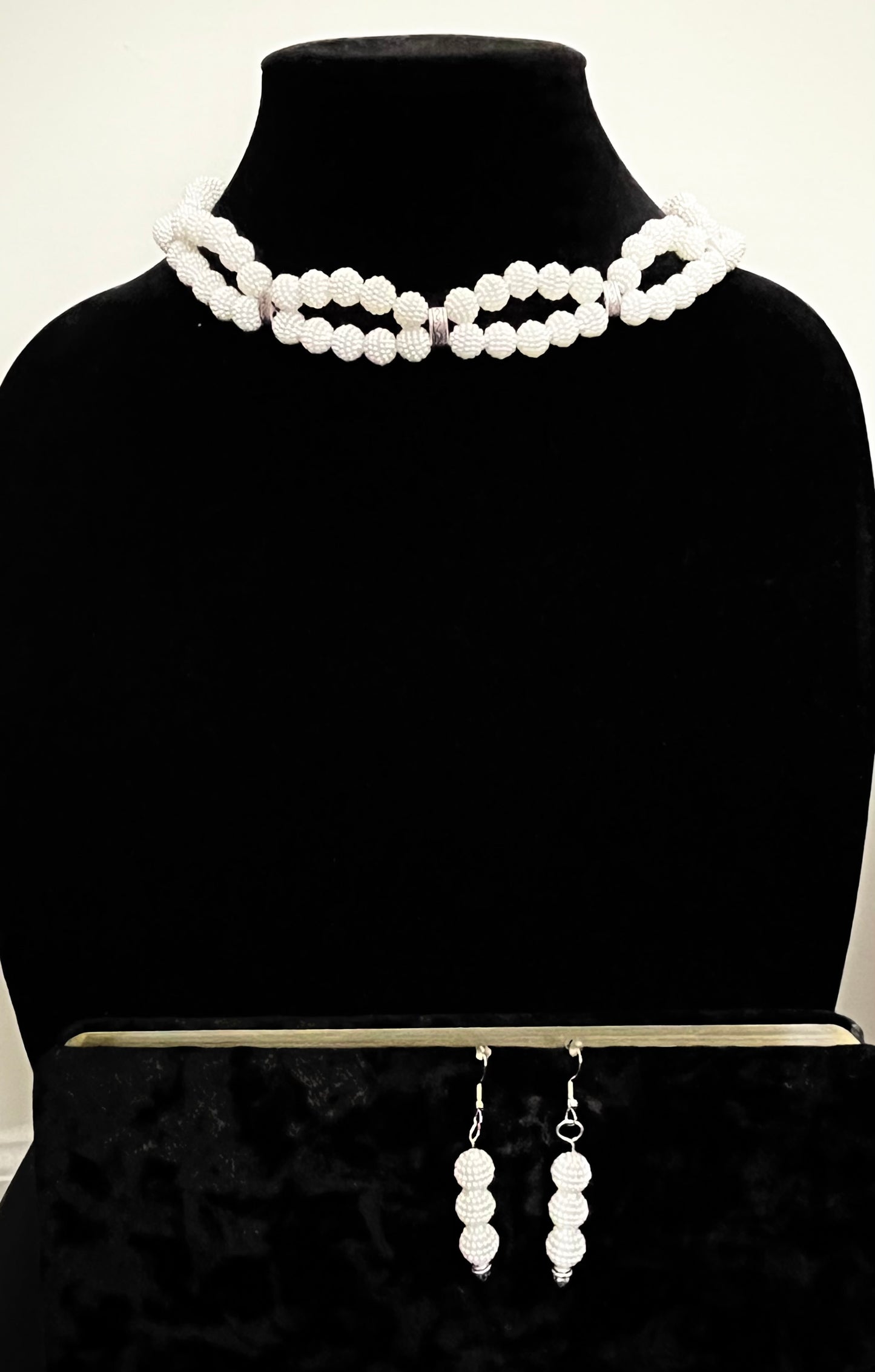 Costume Jewelry - Pearl Chocker & Earrings Set