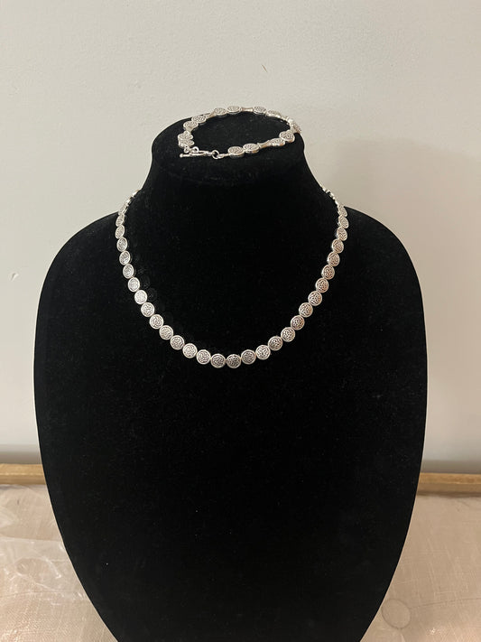 Necklace & Bracelet Set