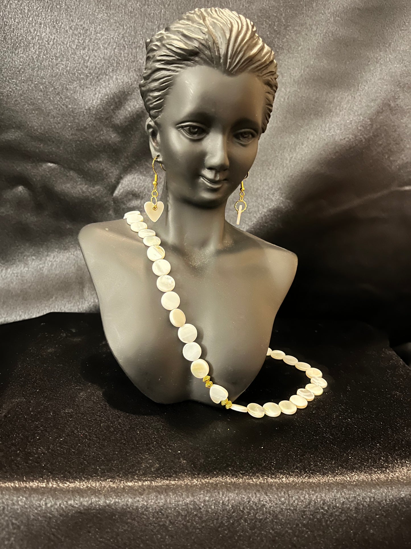 Mother of Pearl Jewelry Set