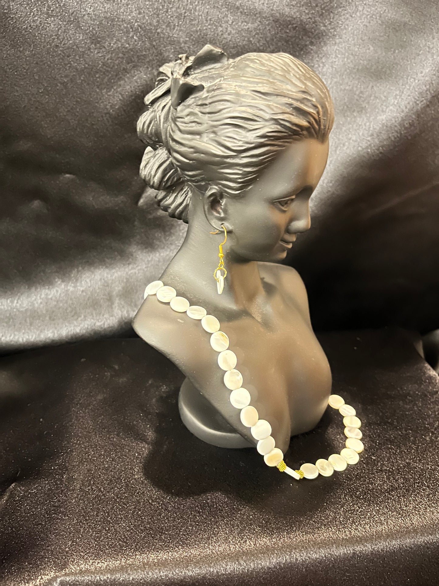 Mother of Pearl Jewelry Set